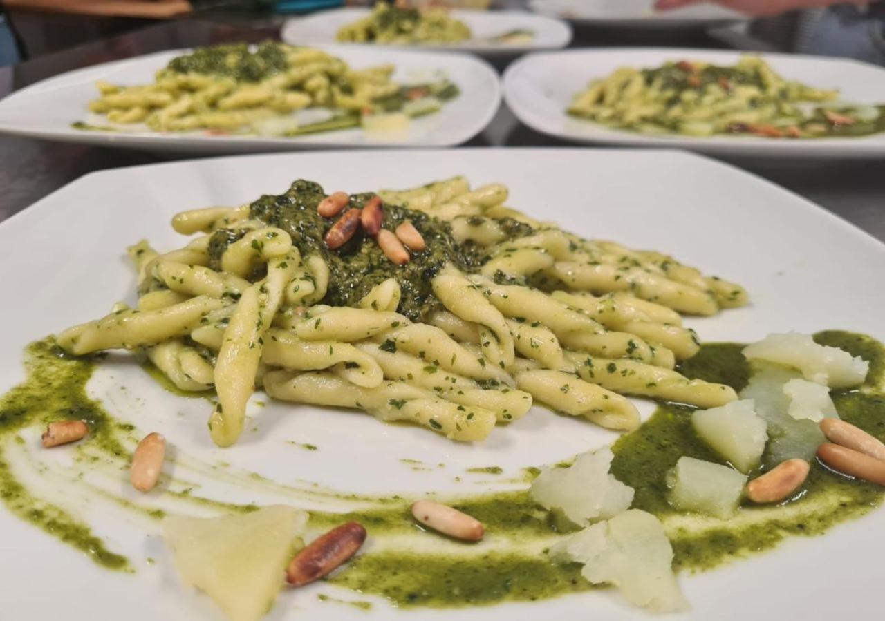 "Il Casaletto" Agriturismo Moderno, Vista Panoramica E Cibo Spettacolare- Scurcola Marsicana Εξωτερικό φωτογραφία